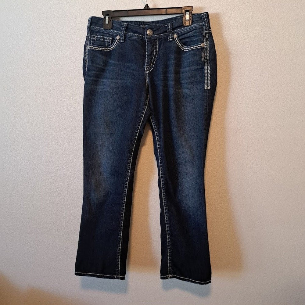 Silver Jeans Co Suki Flap Crop Dark Wash Contrast Stitch Denim W31 L24